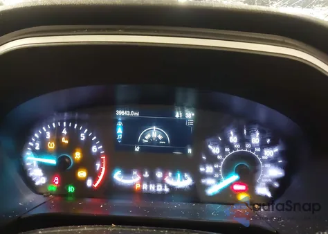 2022 Ford Escape Sel z USA, uszkodzony, nr VIN 1FMCU9H60NUB26871